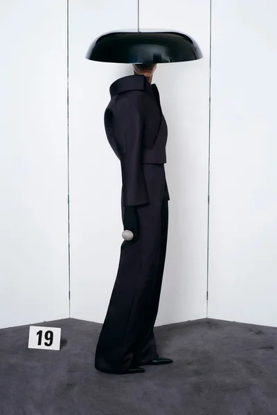 Look 19